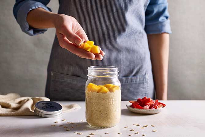 Mango Strawberry QUAKER® Overnight Oats decoration image